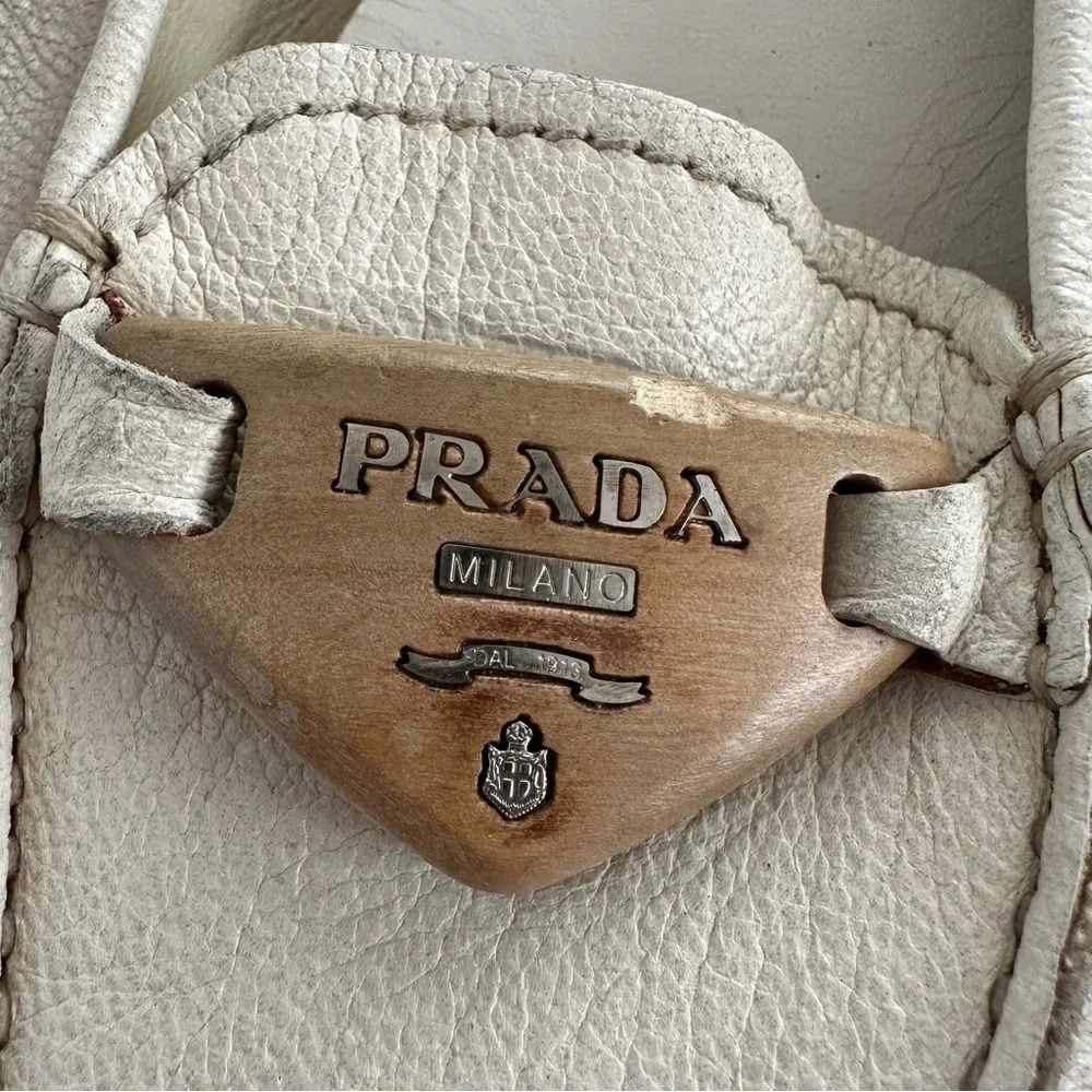 Prada Milan Italy Women’s 39 Cream‎ Leather driving Shoes Loafers Logo Designer - Picture 6 of 11